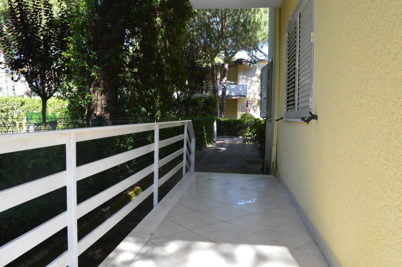 Villa A Cozy Duplex In The Lalzi Bay à Durrës Extérieur photo