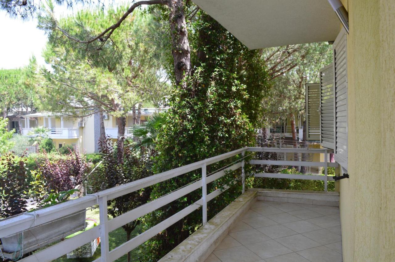 Villa A Cozy Duplex In The Lalzi Bay à Durrës Extérieur photo